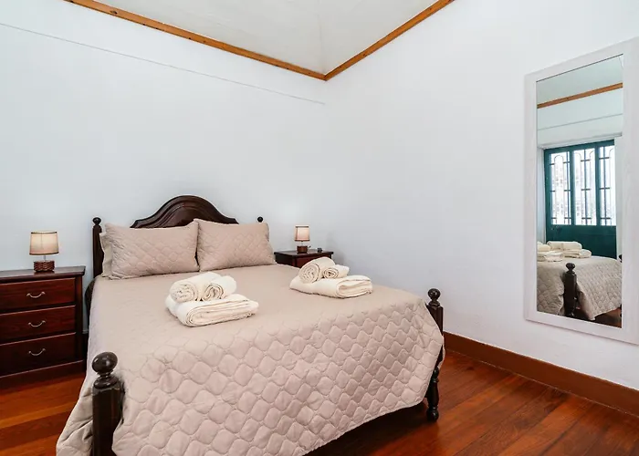 Casa Da Tia Tatil Evi Arco da Calheta (Madeira)